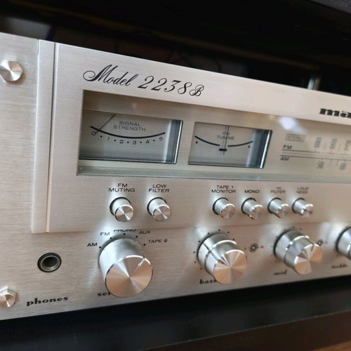 Marantz 2238b amplifier like new
