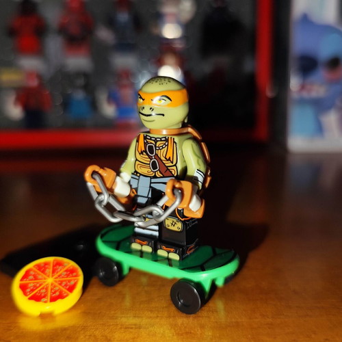 Michelangelo Teenage Mutant Ninja Turtles figure like new with accessories