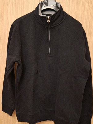 St. John’s Bay men's pullover size Small like new, black