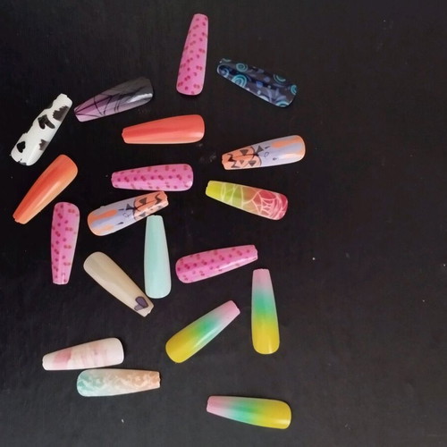 Fake plastic nails like new with base and clear polish