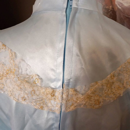 Victorian style carnival costume size 12 like new