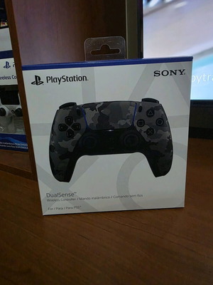 Sony DualSense Wireless Gamepad for PS5 Camouflage like new