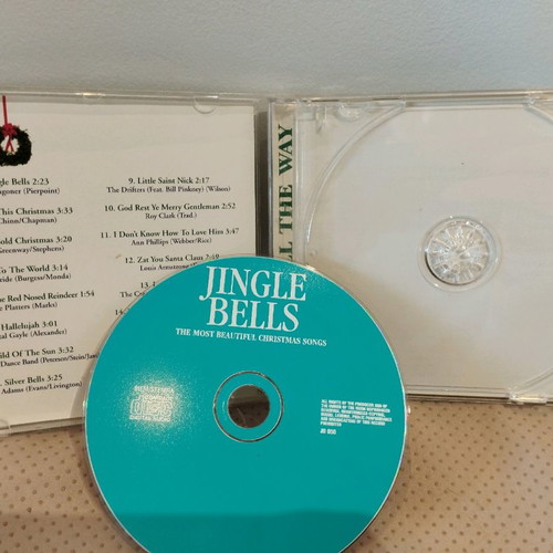 Jingle Bells CD used, traditional Christmas songs