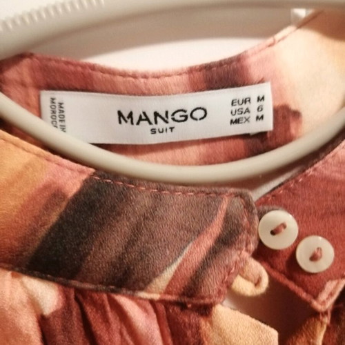 Mango shirt like new with Mao collar and wide belt
