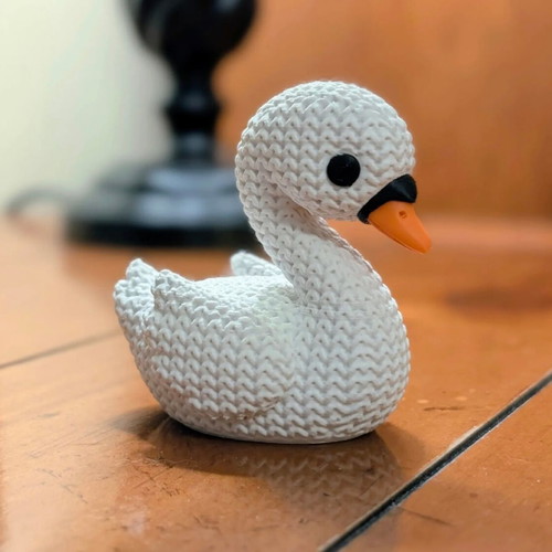 Swan figure for bombonieres new with crosset texture