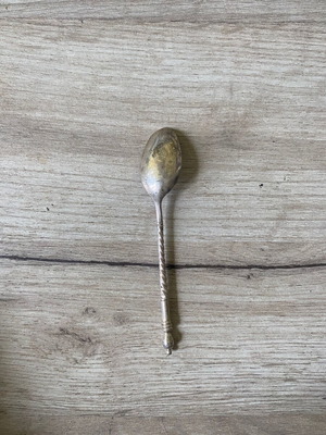 Silver spoon used, approximately 14g