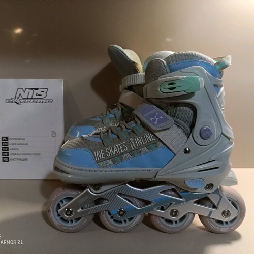 Nils Extreme size 35-38 like new girls' roller skates
