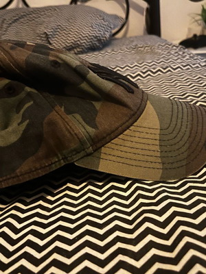 New Era Camo Jockey Cap like new, adjustable