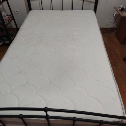 Metal bed 120x200 with Hesperus Dynamic mattress like new