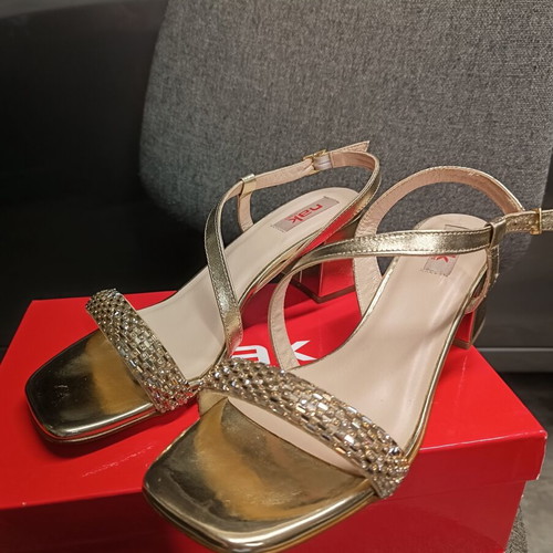 Nak leather platform sandals new, size 41, gold
