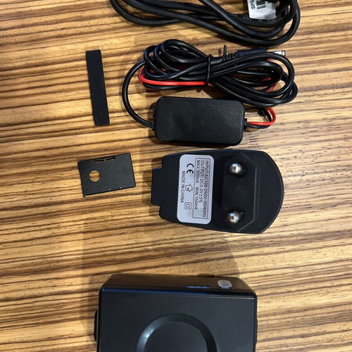 GPS Tracker CCTR-900+ used with magnet for vehicles