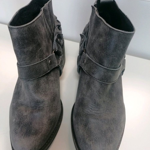 KG Kurt Geiger leather ankle boots used, gray, size 39