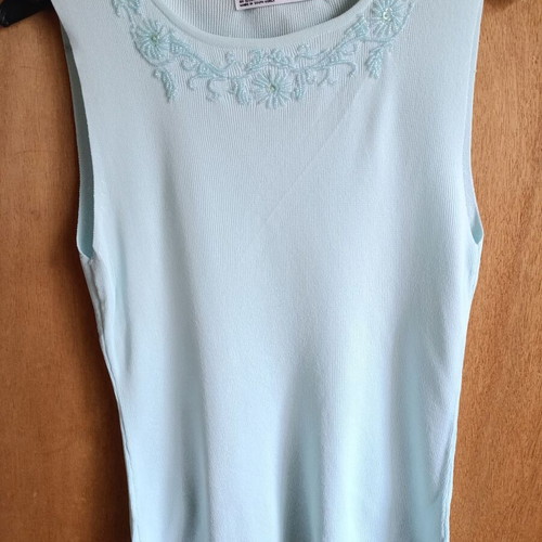 Zara turquoise knitted top with embroidery like new, size M