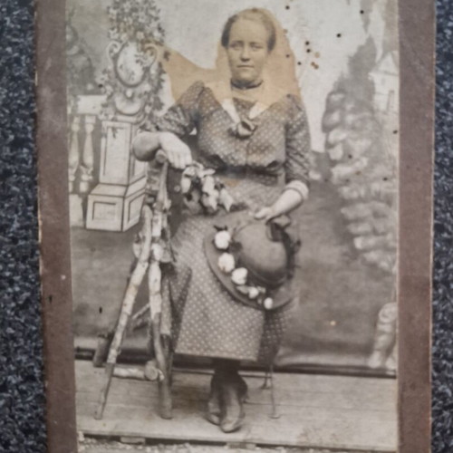 Authentic antique Cabinet Card photograph 1890s used