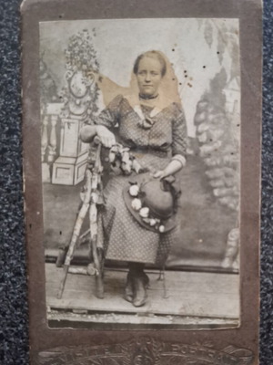 Authentic antique Cabinet Card photograph 1890s used