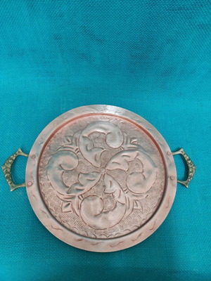 Copper tray with handles used, diameter 23 cm