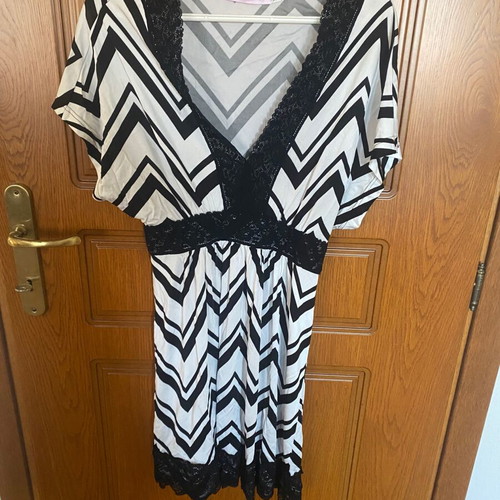 Zic Zac Dress like new, black and white, size S
