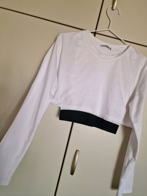 Zara white crop top like new, size S