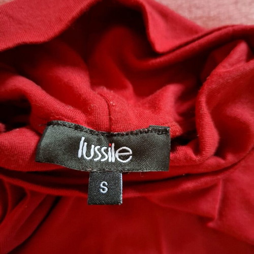 Lussile women's turtleneck like new, size Small, red