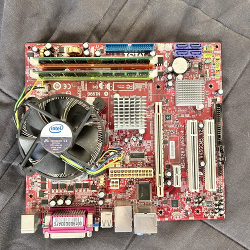 MSI 945GCM5 V2 μητρική με ψύκτρα Intel και ραμ σαν καινούργιο