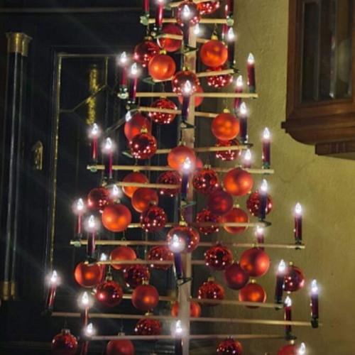 Xmas3 artificial Christmas tree like new, wooden 190cm