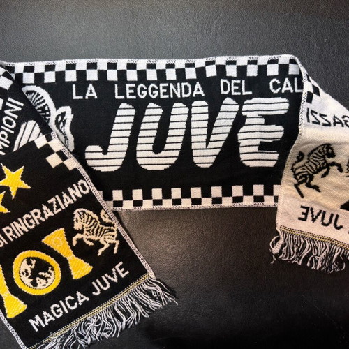 90’s Juventus Scarf