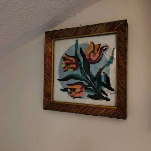 Embroidery frames like new, pack of 9 pieces