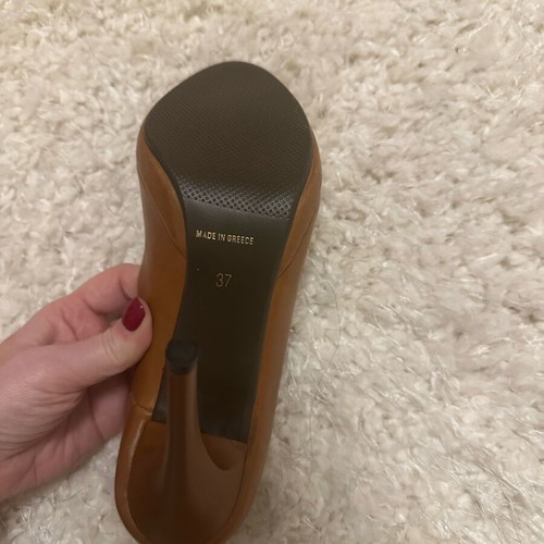 Stefania brown leather pumps like new, size 37