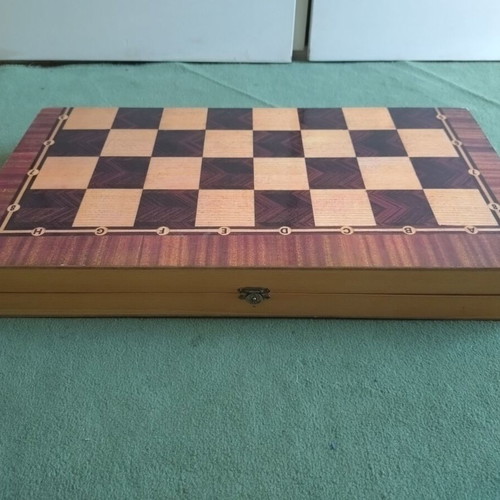 Backgammon café size like new