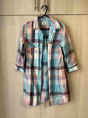 Lee women's checked shirt small turquoise like new, 3/4 sleeve
