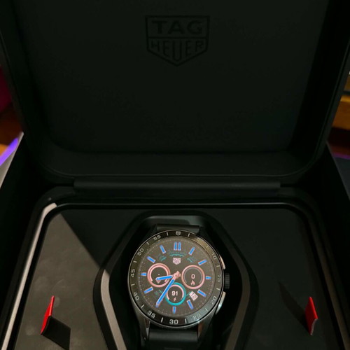 TAG Heuer Connected 45mm Steel Case Black Rubber Strap like new