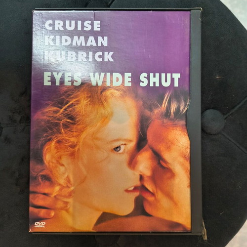 Eyes Wide Shut DVD like new, horror romance with subtitles