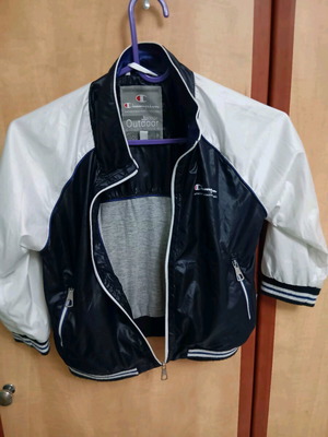 Champion windbreaker jacket 98cm for 3 years old, like new