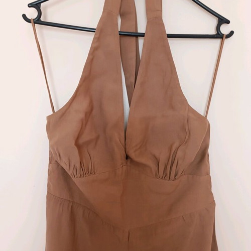 Lynne nude jumpsuit M, deep neckline, back opening