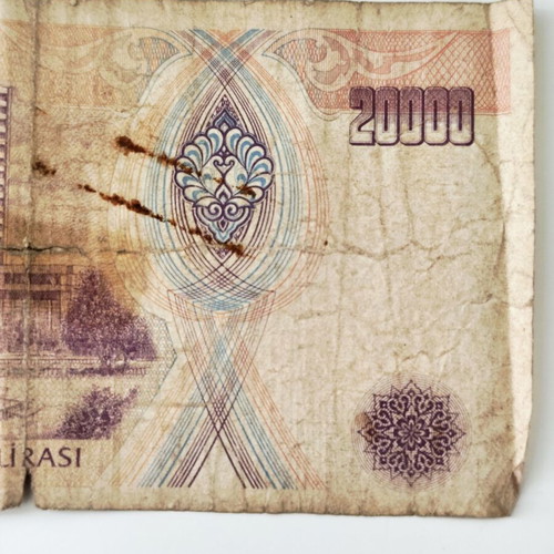 Collectible 20,000 Turkish Lira banknote used, 1980s