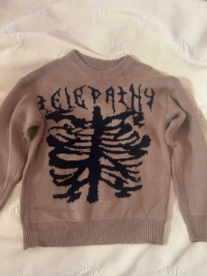Pullover Print Shein size M like new, beige
