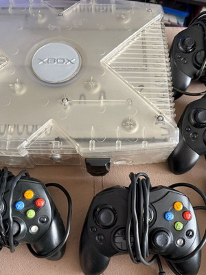 Xbox Original Crystal Edition 80GB softmod used console with 4 controllers