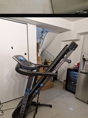Toorx TRX 50 S EVO Treadmill like new with electric incline and folding system