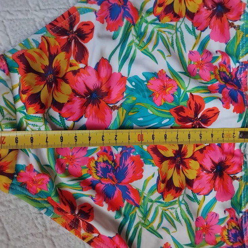 Super bikini like new, colorful, size L