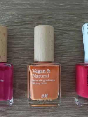 Βερνίκια νυχιών H&M vegan σαν καινούργια, σετ 3 μπουκαλάκια