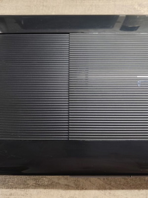 Sony PlayStation 3 Super Slim 500GB μεταχειρισμένο με 2 χειριστήρια και 18 παιχνίδια