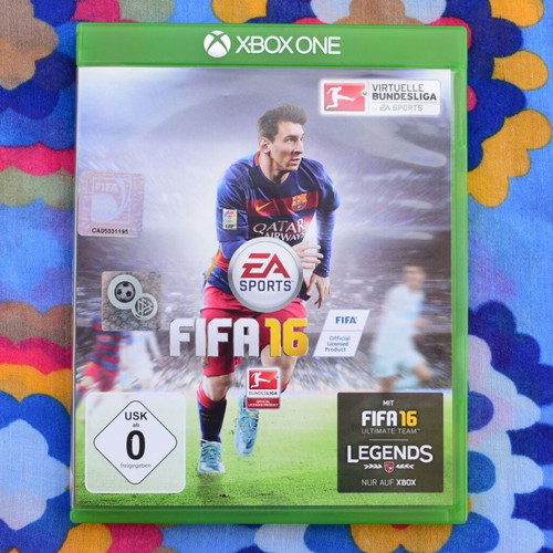 FIFA 16 Xbox One game like new, sports football simulation