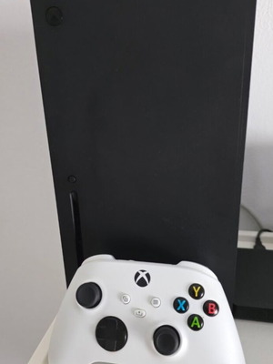 Xbox Series X 1TB console like new with controller