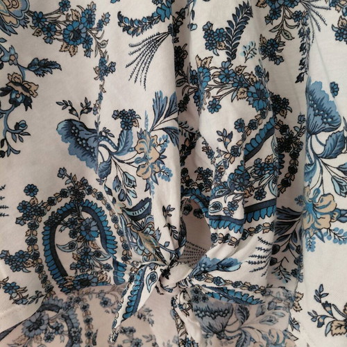 H&M crop top medium like new, white and blue paisley