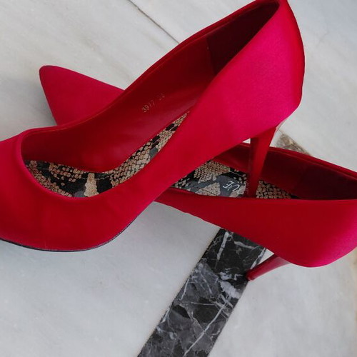 Red satin women's pumps size 38