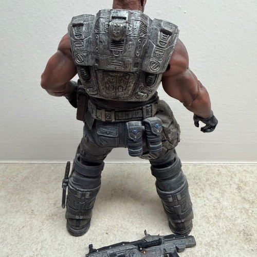 Neca Gears of War figures set of 4 like new