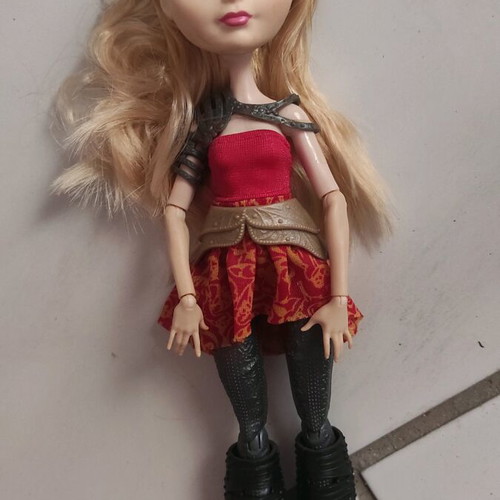 Ever After High Apple Dragon doll game like new