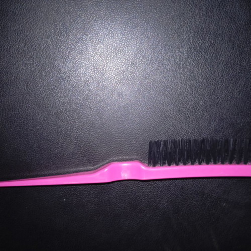 Teasing Brush Volume Brush bright pink magenta with black bristles like new