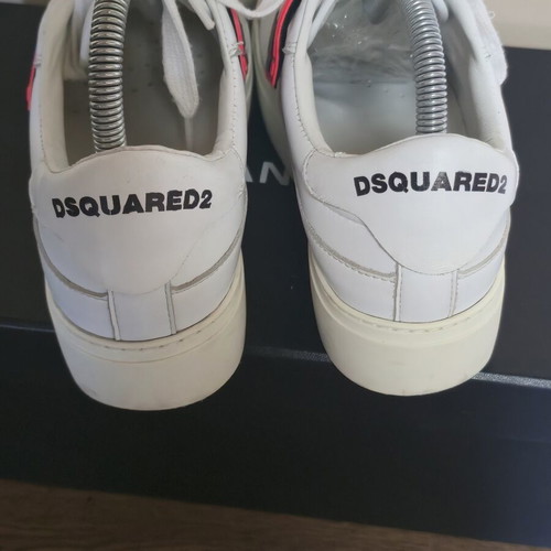 Dsquared2 women's sneakers like new, white with colorful patch, size 38