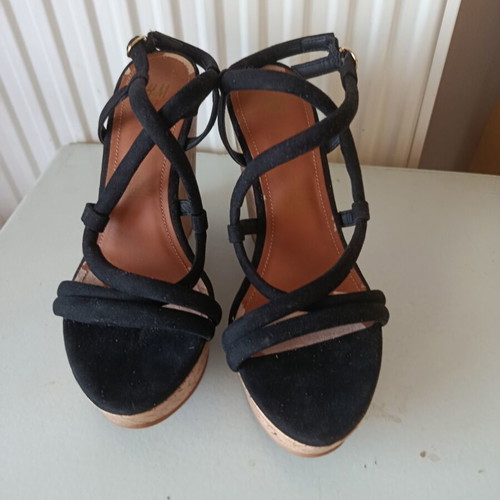 H&M Black Platform Sandals like new, sizes 36-37